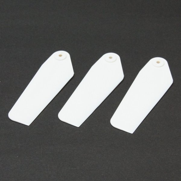 画像1: クエスト CA3068-3  (CA30/50/E6用)  テールローター（3枚入） L=80【メーカー直送になります】 (1)