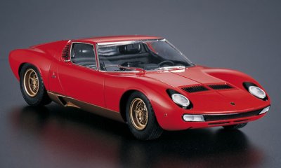 画像1: ハセガワ (HC13) 1/24 (1971年) ランボルギーニ ミウラ P400 SV “1971”