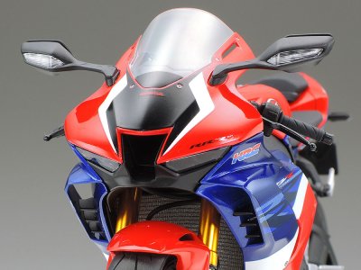 画像3: タミヤ (14138) 1/12 (2019年) Honda CBR1000RR-R FIREBLADE SP  