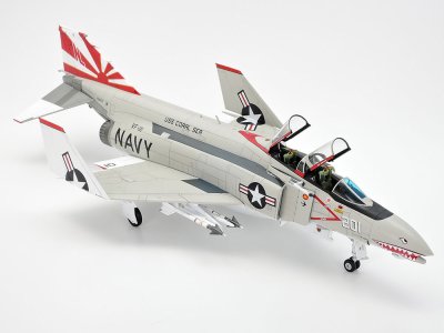 画像2: タミヤ (61121) 1/48 マクダネル・ダグラス F-4B ファントムII