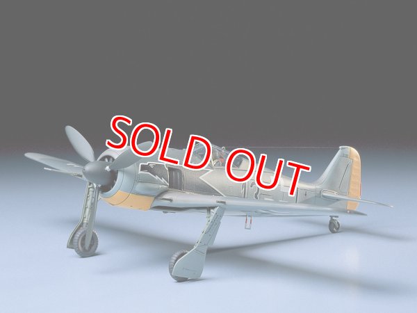 画像1: タミヤ（61037）1/48 フォッケウルフ Fw190 A-3     (1)
