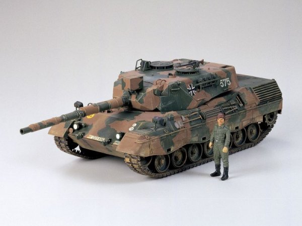 画像1: タミヤ（35112）1/35 西ドイツ レオパルドA4戦車   (1)