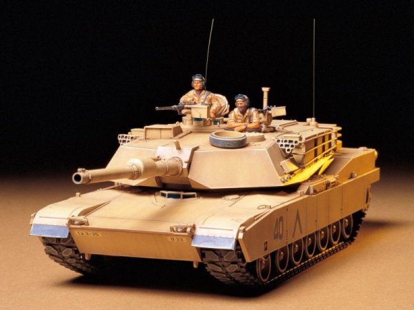 画像1: タミヤ（35156）1/35 アメリカ M1A1戦車 ビッグガン・エイブラムス   (1)