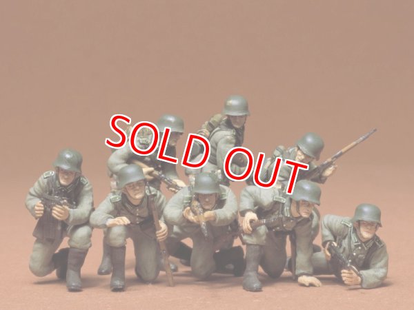 画像1: タミヤ（35061）1/35 ドイツ歩兵 進撃セット   (1)