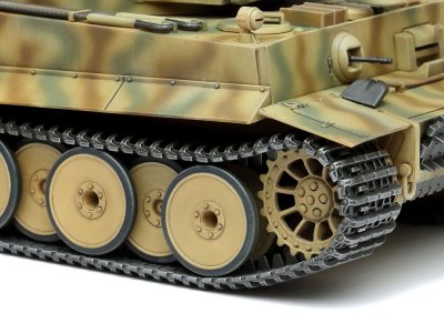 画像3: タミヤ (32603) 1/48 ドイツ重戦車 タイガー I 初期生産型 (東部戦線)