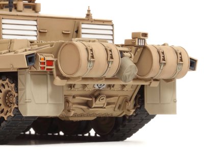 画像3: タミヤ (32601) 1/48 (1990年) イギリス主力戦車 チャレンジャー2 イラク戦仕様    