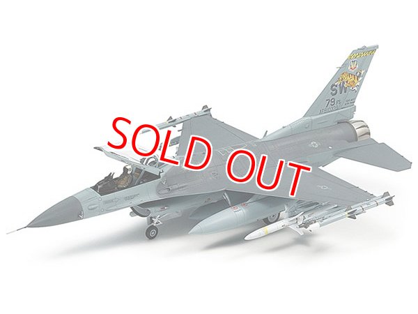 画像1: タミヤ（60788）1/72 ロッキード マーチン F-16CJ [ブロック50]（フル装備仕様）      (1)
