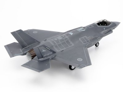 画像2: タミヤ (61124) 1/48 ロッキード マーチンF-35A ライトニングII