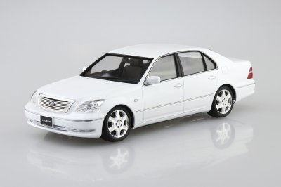 画像1: アオシマ (136) 1/24 (2005年) トヨタ UCF31 セルシオ '05