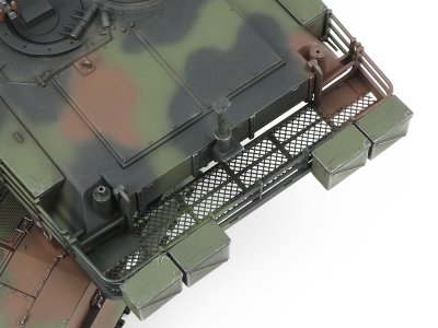 画像3: タミヤ (25216) 1/35 M1A1エイブラムス戦車“ウクライナ軍”