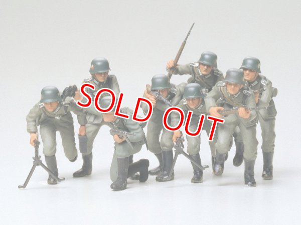 画像1: タミヤ（35030）1/35 ドイツ歩兵 突撃セット   (1)