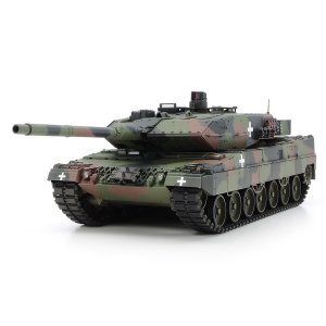 画像: 【限定商品】タミヤ (25207) 1/35 レオパルト2A6戦車“ウクライナ軍”  