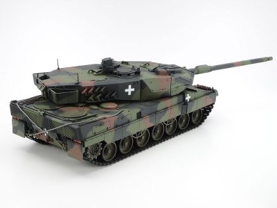 画像3: 【限定商品】タミヤ (25207) 1/35 レオパルト2A6戦車“ウクライナ軍”  