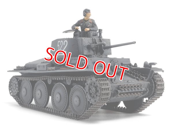 画像1: タミヤ (83) 1/48 (1939年) 1/48 ドイツ軽戦車 38（t） E/F型   (1)