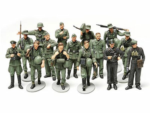 画像1: タミヤ（32530）1/48 WWII ドイツ歩兵行軍セット   (1)