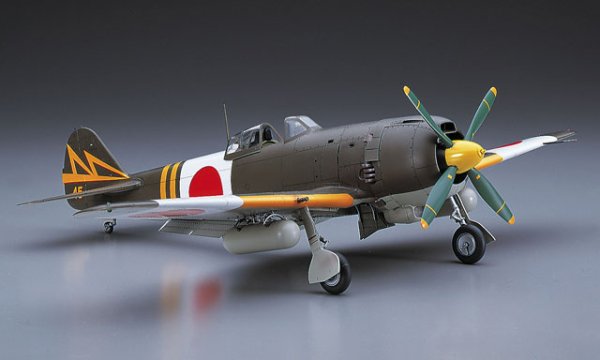 画像1: ハセガワ  (ST24)  1/32 (昭和19年) 中島 キ84 四式戦闘機 疾風   (1)