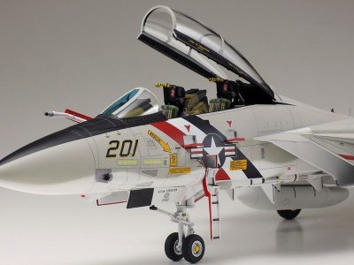 画像3: タミヤ(61114)1/48 グラマン F-14A トムキャット