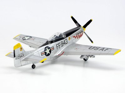 画像1: タミヤ（60754）1/72 ノースアメリカン F-51D マスタング （朝鮮戦争仕様）  