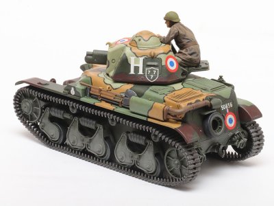 画像2: タミヤ (35373) 1/35 フランス軽戦車 R35