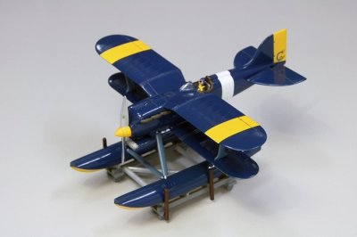画像1: ファインモールド (FJ2) 1/72 カーチスR3C-0非公然水上戦闘機