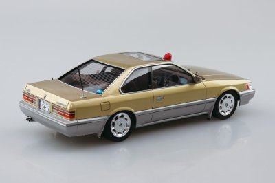 画像2: アオシマ (SP) 1/24 あぶない刑事 No.SP 帰ってきた あぶない刑事 港303号 覆面パトカー