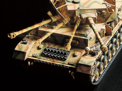 画像1: タミヤ (48218) 1/35RC ドイツIV号戦車J型 (専用プロポ付き)