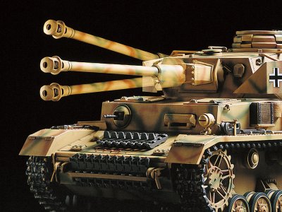 画像2: タミヤ (48218) 1/35RC ドイツIV号戦車J型 (専用プロポ付き)