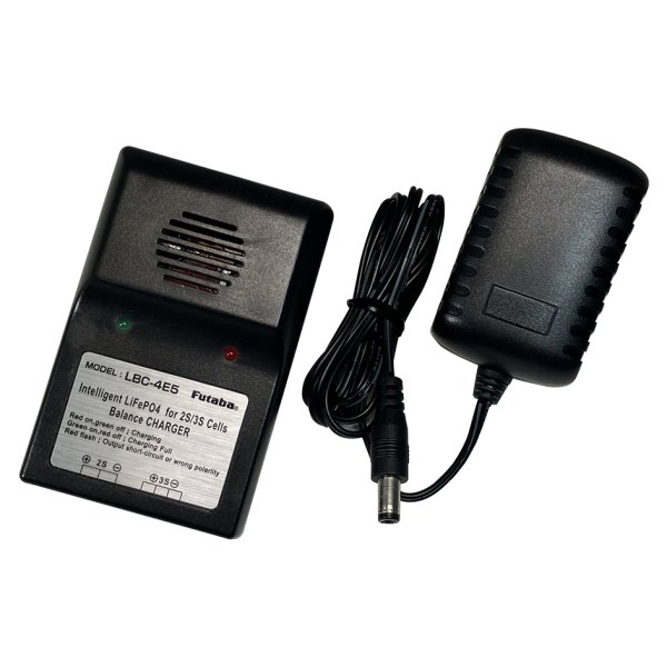 画像1: フタバ  (037344) 充電器  LBC-4E5 リチウムフェライトバッテリー専用充電器   (1)