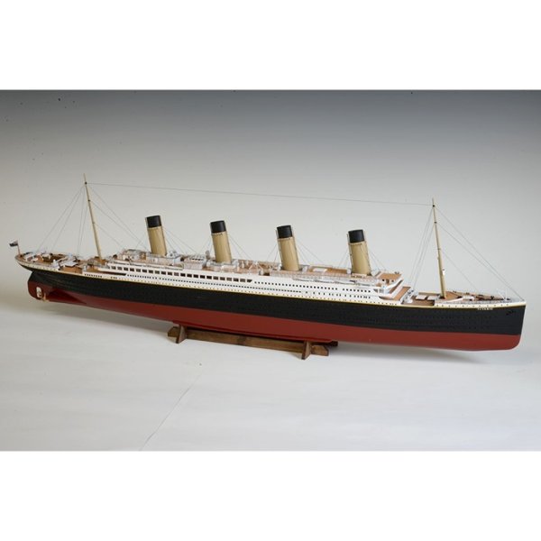 画像1: ウッディジョー (NO.661) 1/350 タイタニック木製模型 組立キット      (1)