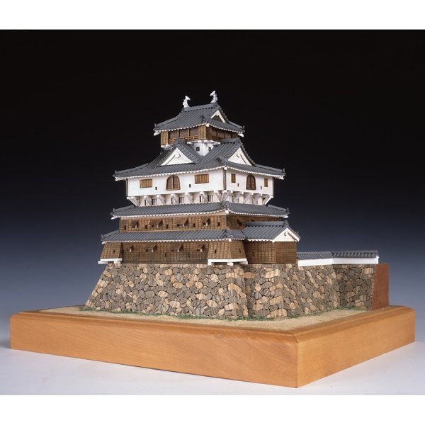 画像1: ウッディジョー (NO.330) 1/150 岩国城 木製模型 組立キット  (1)