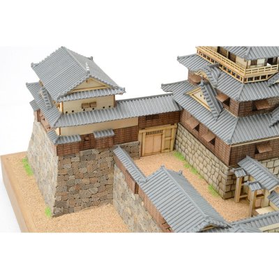 画像2: ウッディジョー (NO.259) 1/150 松山城 木製模型 組立キット