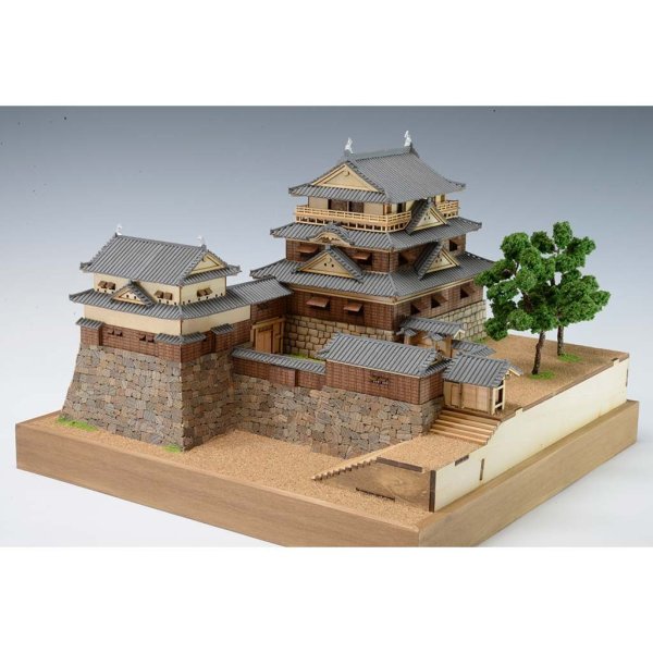 画像1: ウッディジョー (NO.259) 1/150 松山城 木製模型 組立キット  (1)