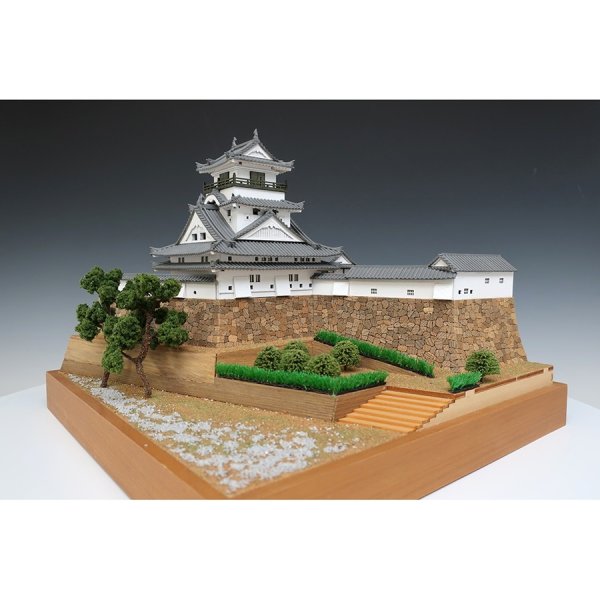 画像1: ウッディジョー (NO.258) 1/150 高知城 木製模型 組立キット  (1)