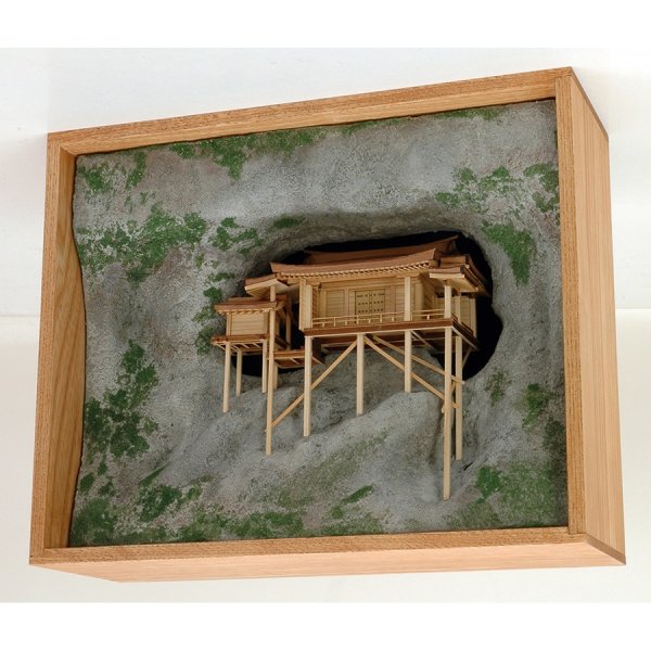 画像1: ウッディジョー (NO.352) 1/75 三佛寺 投入堂 木製模型 組立キット  (1)