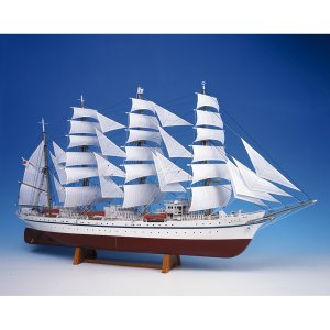 画像: ウッディジョー (NO.641) 1/160 日本丸（帆付） 木製模型 組立キット 