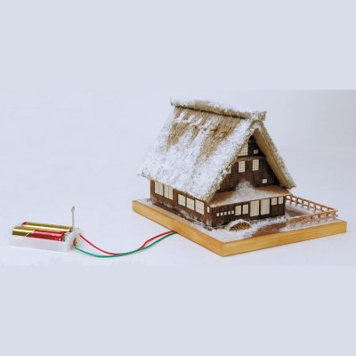 画像1: ウッディジョー (NO.369) あかりシリーズNo.1 雪の合掌造り 木製模型 組立キット