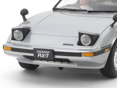 画像2: タミヤ (24375) 1/24 マツダ サバンナ RX-7