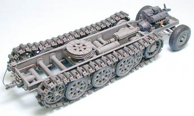 画像2: タミヤ(35239)1/35 ドイツ 18トン重ハーフトラック・FAMO