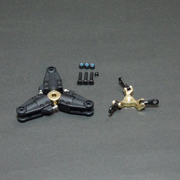 画像1: クエスト QH0089G スタンダード テールローターグリップ3Blade（ゴールド）【メーカー直送になります】 (1)