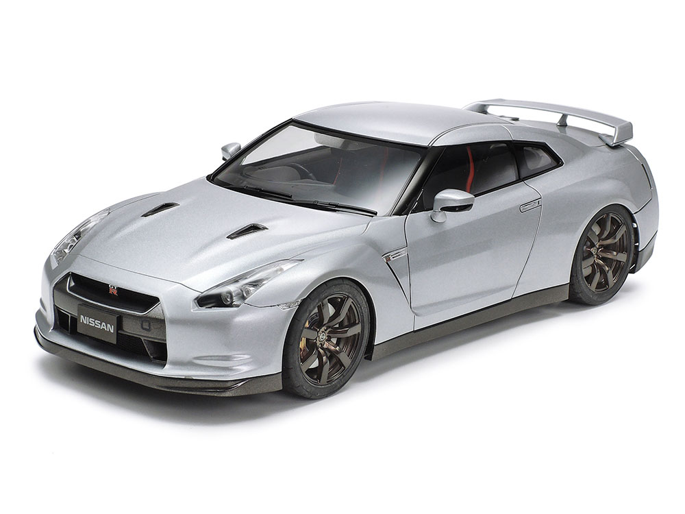 画像1: タミヤ (300) 1/24 (2007年) NISSAN GT-R     