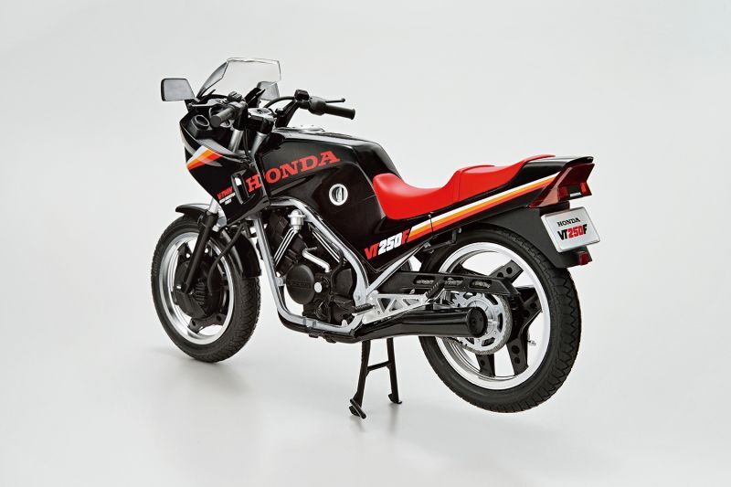 画像: アオシマ (22) 1/12（1984年) ホンダ MC08 VT250F '84  