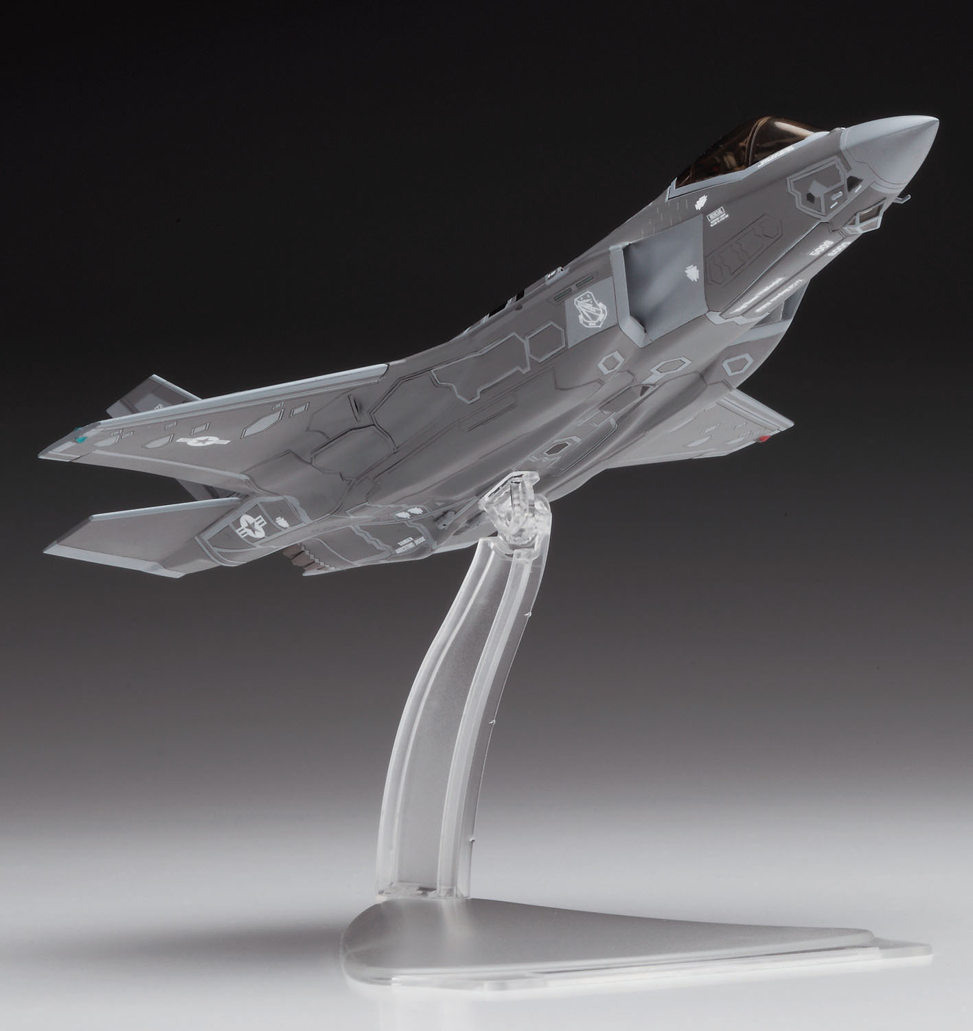 画像: ハセガワ E42 1/72 F-35A ライトニングII   