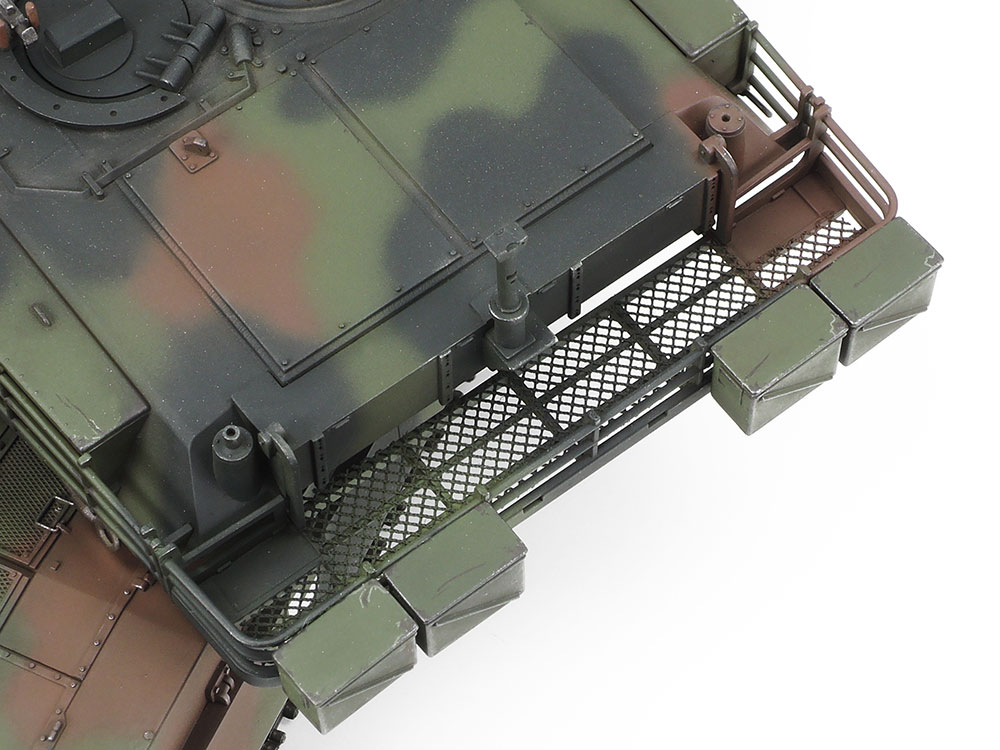 画像: タミヤ (25216) 1/35 M1A1エイブラムス戦車“ウクライナ軍”  