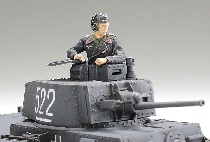 画像: タミヤ (83) 1/48 (1939年) 1/48 ドイツ軽戦車 38（t） E/F型  