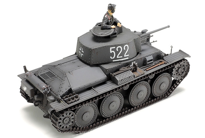 画像: タミヤ (83) 1/48 (1939年) 1/48 ドイツ軽戦車 38（t） E/F型  