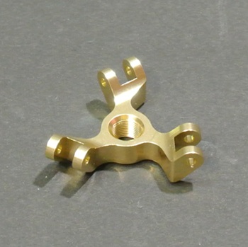 画像1: クエスト QH0084-03G (CA30/50/E6/E12S/120-720/E12S-787/GT-15/ZG他用) テールピッチヨーク（ゴールド）【メーカー直送になります】