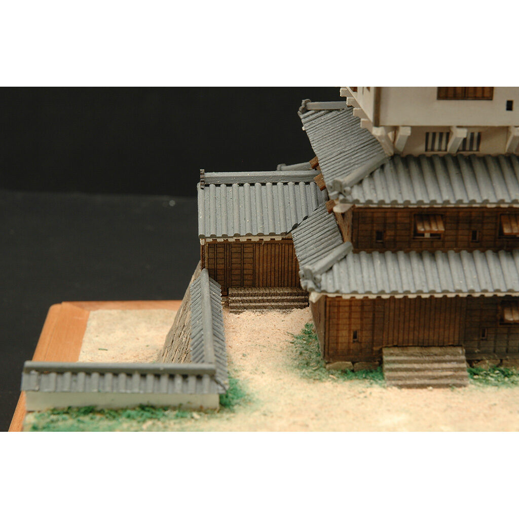 画像: ウッディジョー (NO.330) 1/150 岩国城 木製模型 組立キット 