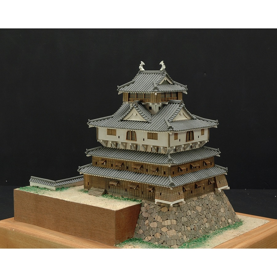 画像: ウッディジョー (NO.330) 1/150 岩国城 木製模型 組立キット 