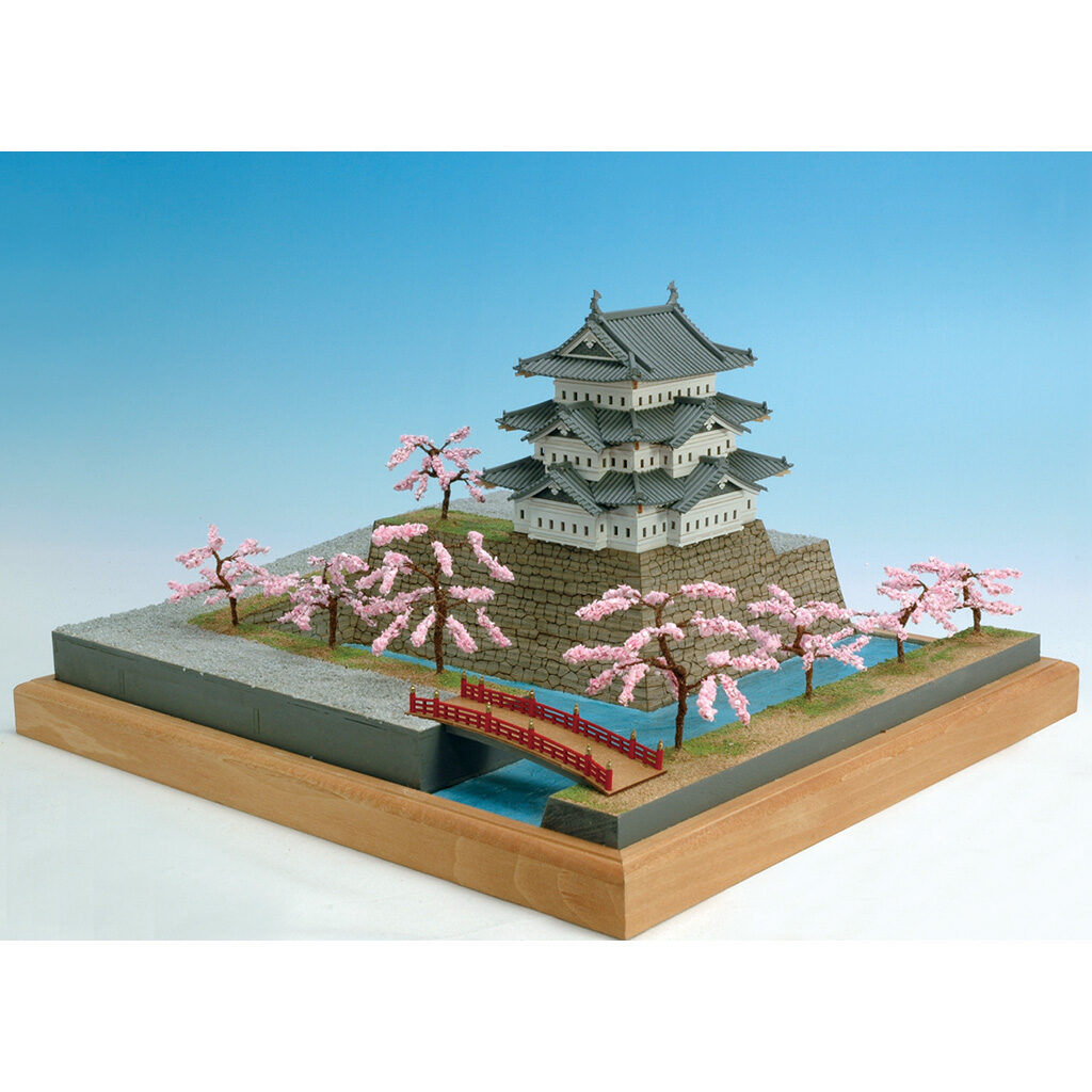 画像1: ウッディジョー (NO.335) 1/150 弘前城 木製模型 組立キット 