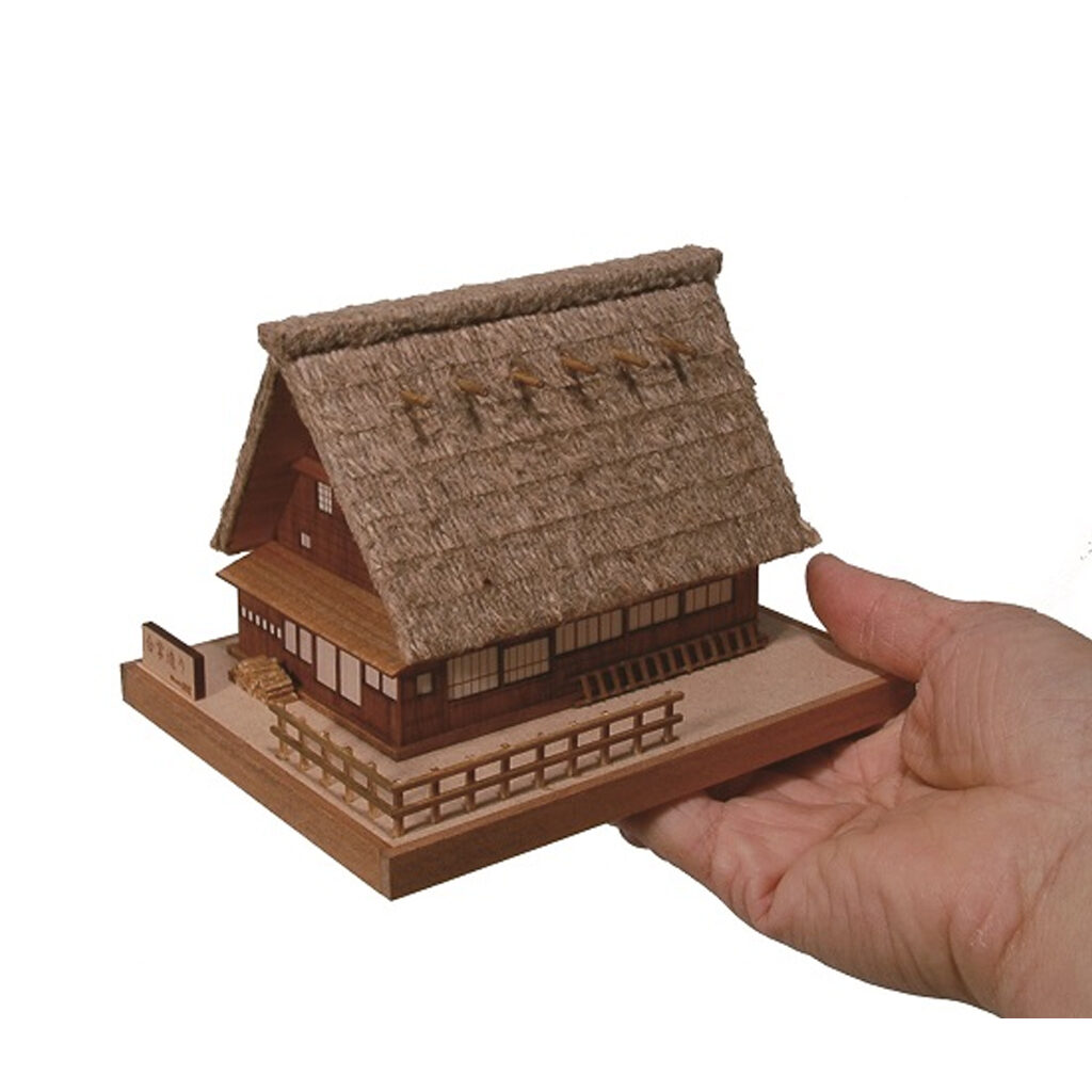 画像: ウッディジョー (NO.365) ミニ建築 No.1 合掌造り 木製模型 組立キット 